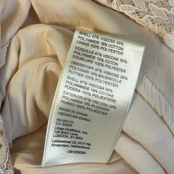 Free People Lexi Strappy Lace Romper Light Pink Size XL #1892 - Picture 7 of 8